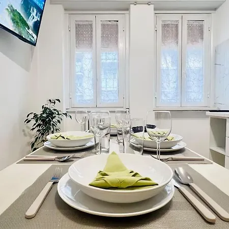 New And Elegant On The Navigli Netflix E Apartment