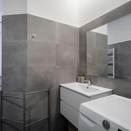 Διαμέρισμα Quadrilocale Metro5 Istria 3 Bedrooms Μιλάνο