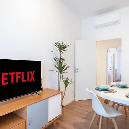 Διαμέρισμα Quadrilocale Metro5 Istria 3 Bedrooms *
