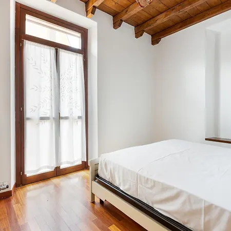 Porta Romana M3- Cosy Apartamento