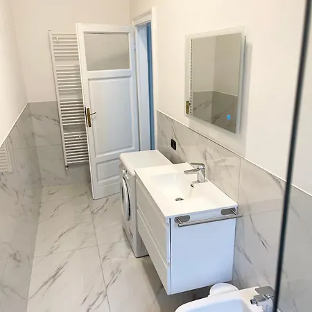 Ampio Bilocale Zona Navigli * Milão