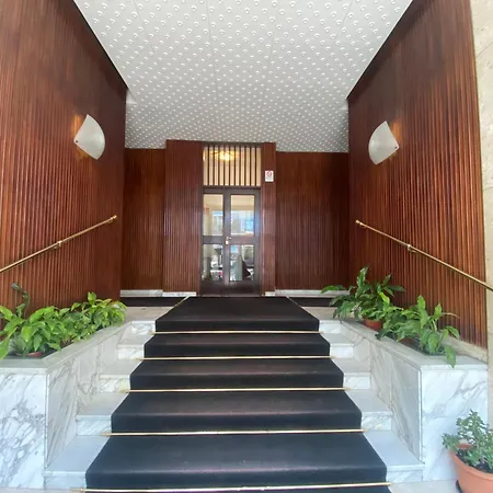 New And Elegant On The Navigli Netflix E Apartment Milan