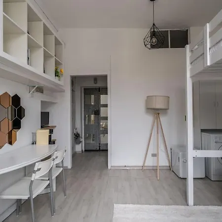 Cozy In The Center Of Apartment Milan