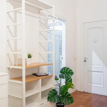 Apartmán New! Lovely & Friendly In Center B