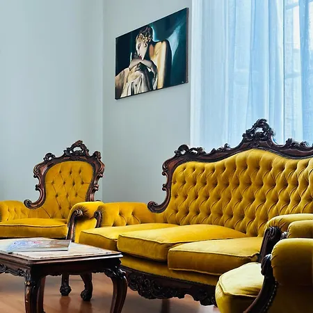 Apartment Nerino House, Elegante E Tranquillo A 5 Minuti Dal Duomo