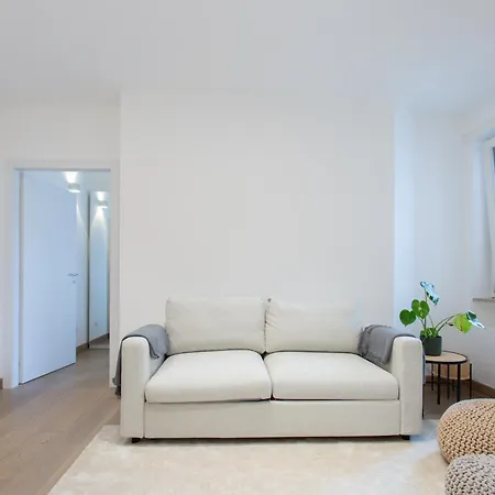 Apartment Pindemonte 2 Milan