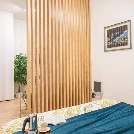 Apartament Design - Tricolore, Macedonio Melloni