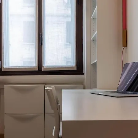 Design Experience Flat - 5 Min Loreto شقة *