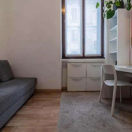 Design Experience Flat - 5 Min Loreto شقة