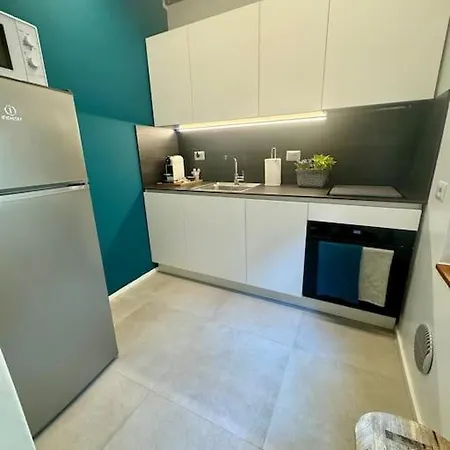 Appartamento Splendido Bilocale In Via Madonnina, Zona Brera