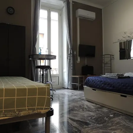Nolo 4 11 Beds *