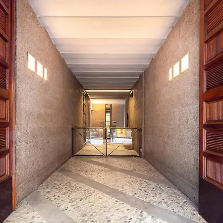 Newly Renovated In Via Della Spiga * Milan