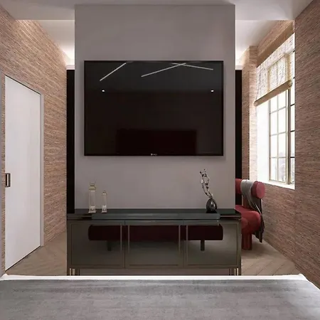Newly Renovated In Via Della Spiga * Milan