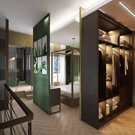 Newly Renovated In Via Della Spiga