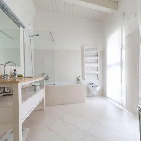 Castaldi Charming Suite-hosted By Sweetstay Apartment Mailand