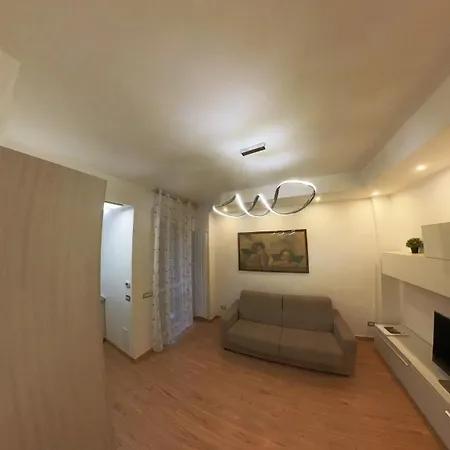 N&ghomesweethome Raffaelloelegante Ideale Affari * Milán