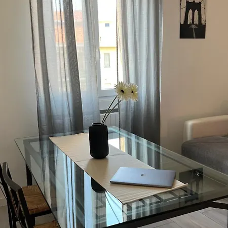 Appartement Rafael - 10 Min From Linate Airport, Fs, Ospedale San Raffaele *
