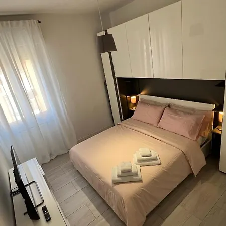 Appartement Rafael - 10 Min From Linate Airport, Fs, Ospedale San Raffaele *