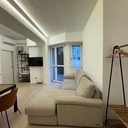 Modern - Walking Distance To Station Milano