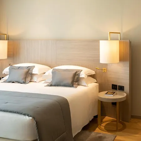 Hotel Rosa Grand - Starhotels Collezione Milán