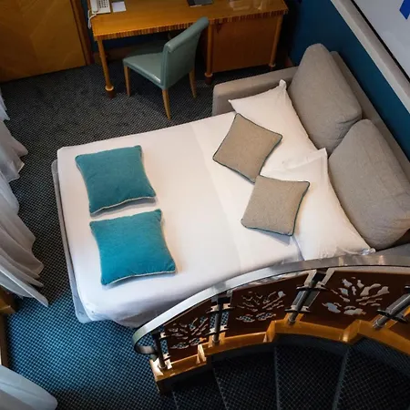 Hotel Spadari Al Duomo 4*