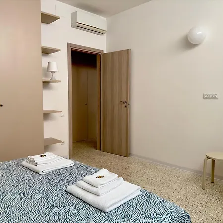 Navigli Apartment *