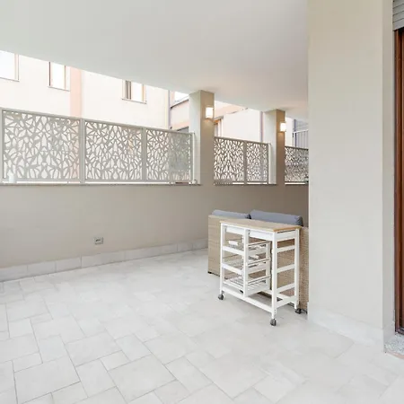 Guesthost - Gorla M1 & Martesana Terrace Apartment *