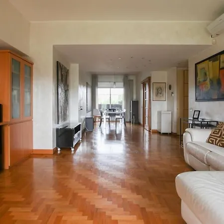 Fieramilano 3br شقة