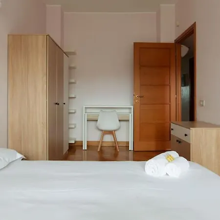 Fieramilano 3br ميلان