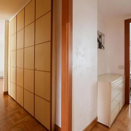 Fieramilano 3br شقة ميلان