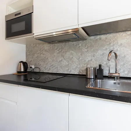 Apartment - Alzaia Naviglio Grande Milan