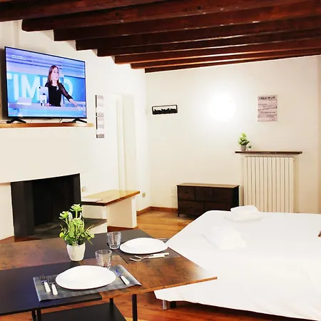 Hbhall Navigli 2 Apartman Milánó