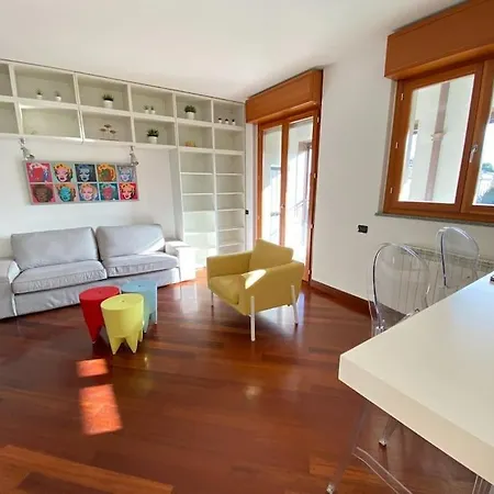 Bright, Quiet And Modern In Navigli Area شقة ميلان
