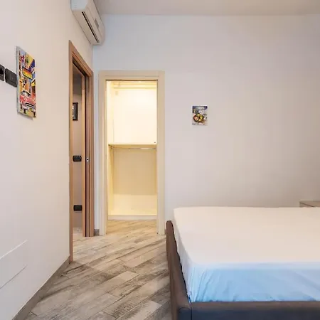 Bilocale Valtellina / Isola 公寓