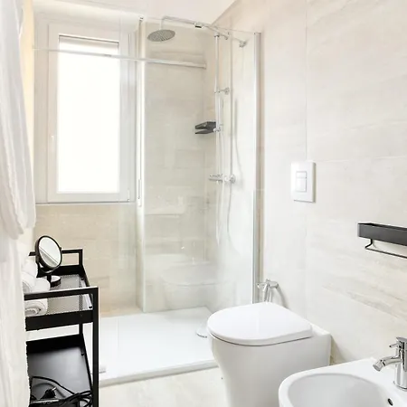 Joivy 1-bed With Balcony Near Subway * Milánó