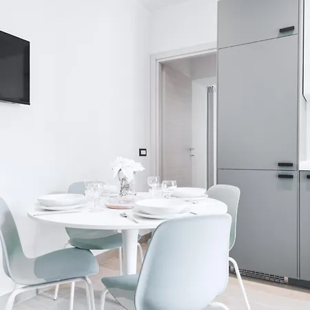 Easylife - Dimora In Buenos Aires Con Balcone Milan