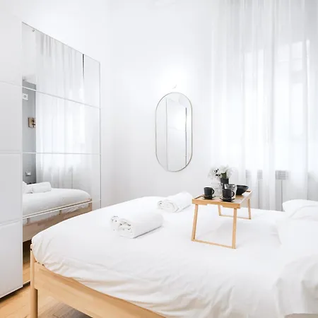 Easylife - Eleganza E Comfort In Loreto