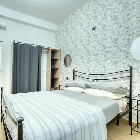 Italianflat - Subway Guest house *