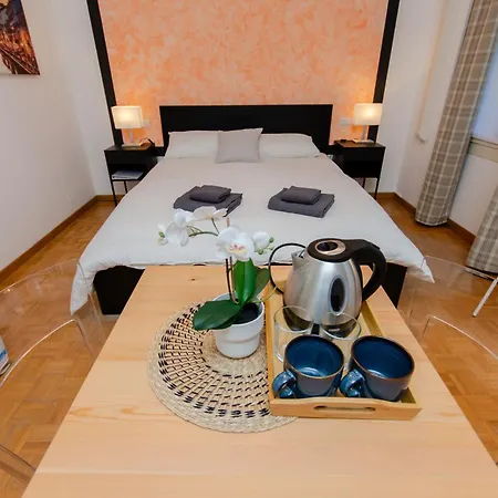 Homestay Orange Milan