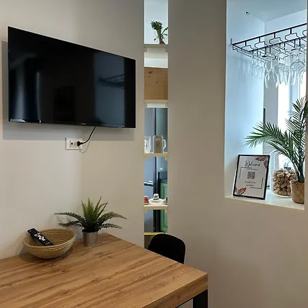 아파트 Repetti Design - 10 Min To Centre & Airport