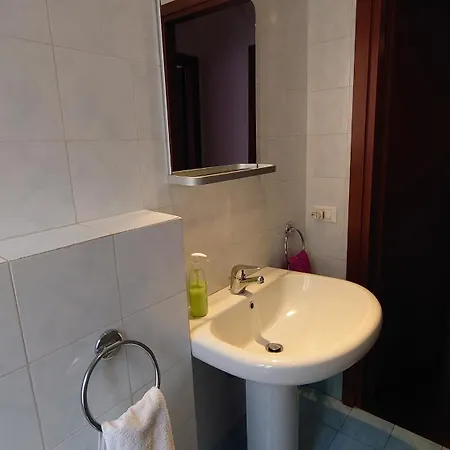 Trilocale Zona Corso Sempione Vicino Metro Mm5 - Losanna Appartamento *