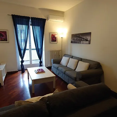 Trilocale Zona Corso Sempione Vicino Metro Mm5 - Losanna Apartman