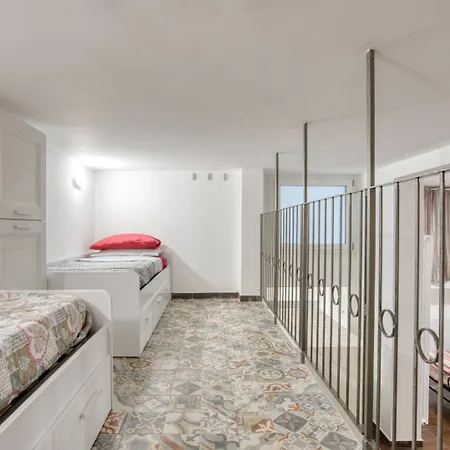 Italianflat - Subway 3* Mailand