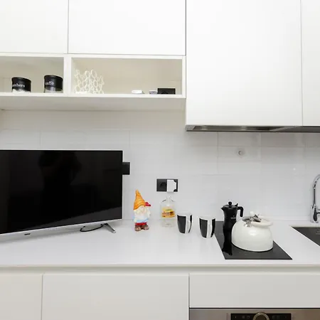 Lägenhet Small House Near The Station