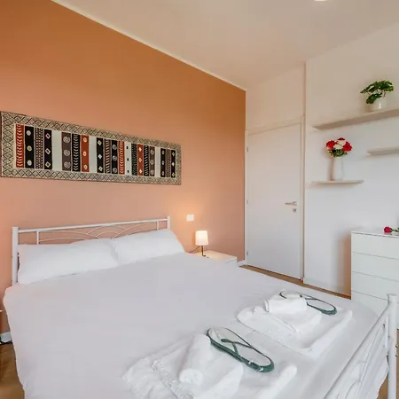 Apartamento Omodeo, 19 - Ampio E Panoramico *