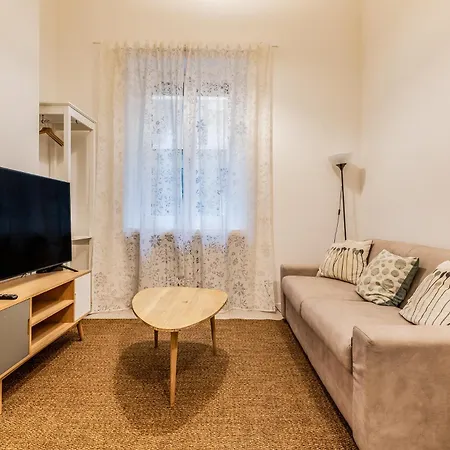 아파트 Brand New 5 Pax Wifi Corso Sempione