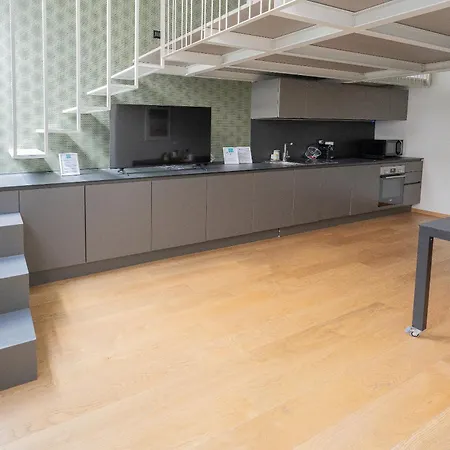 Modern Loft In Porta Venezia Apartment