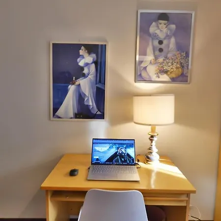 Welcome House Center Apartment *