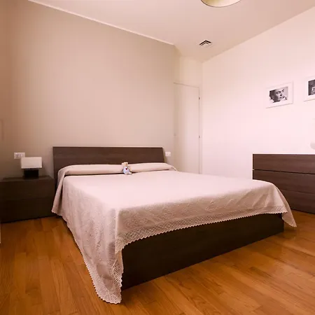 Appartement Bicocca Ultimo Piano Con Ampia Terrazza
