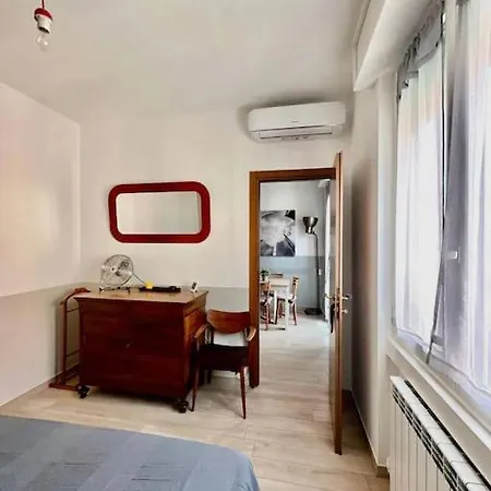 Appartement Art&design Close To Bocconi Milaan
